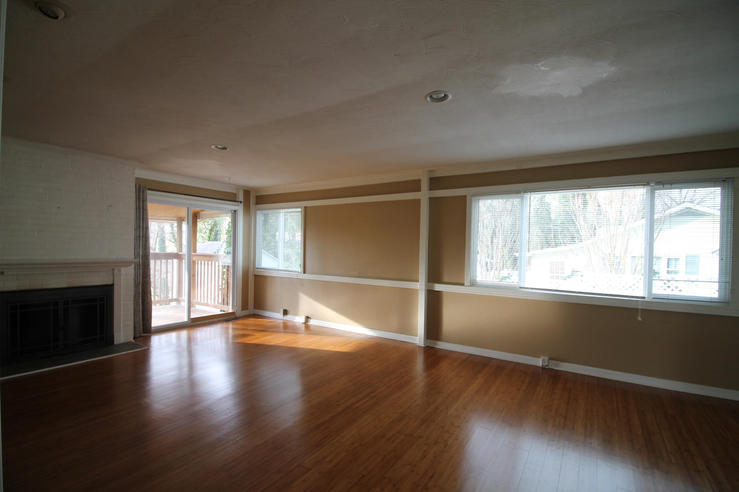 110 Gordon Road Oak Ridge, TN 37830 - Photo 7 of 20 Living room 4