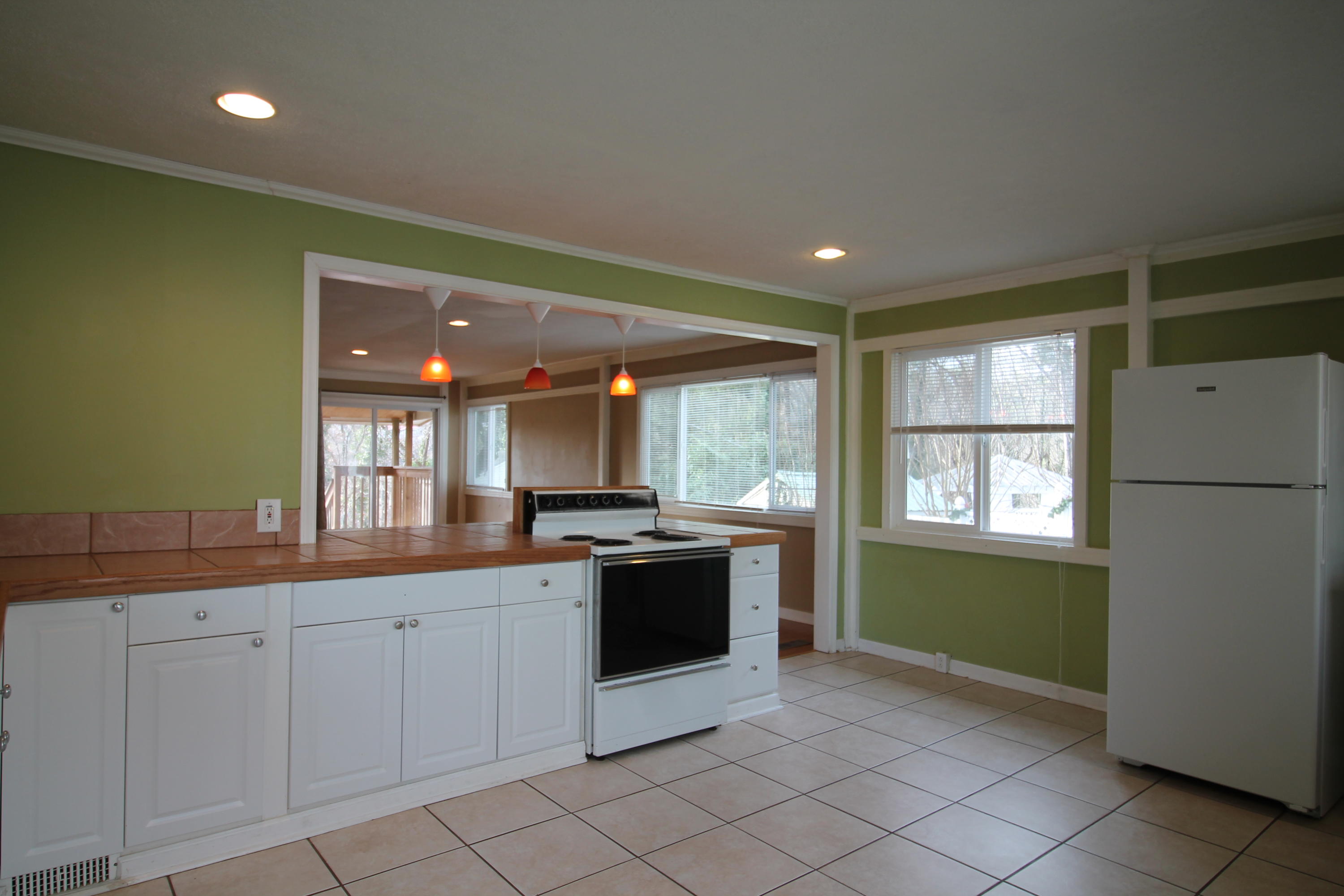 110 Gordon Road Oak Ridge, TN 37830 - Photo 10 of 20 Kitchen 2