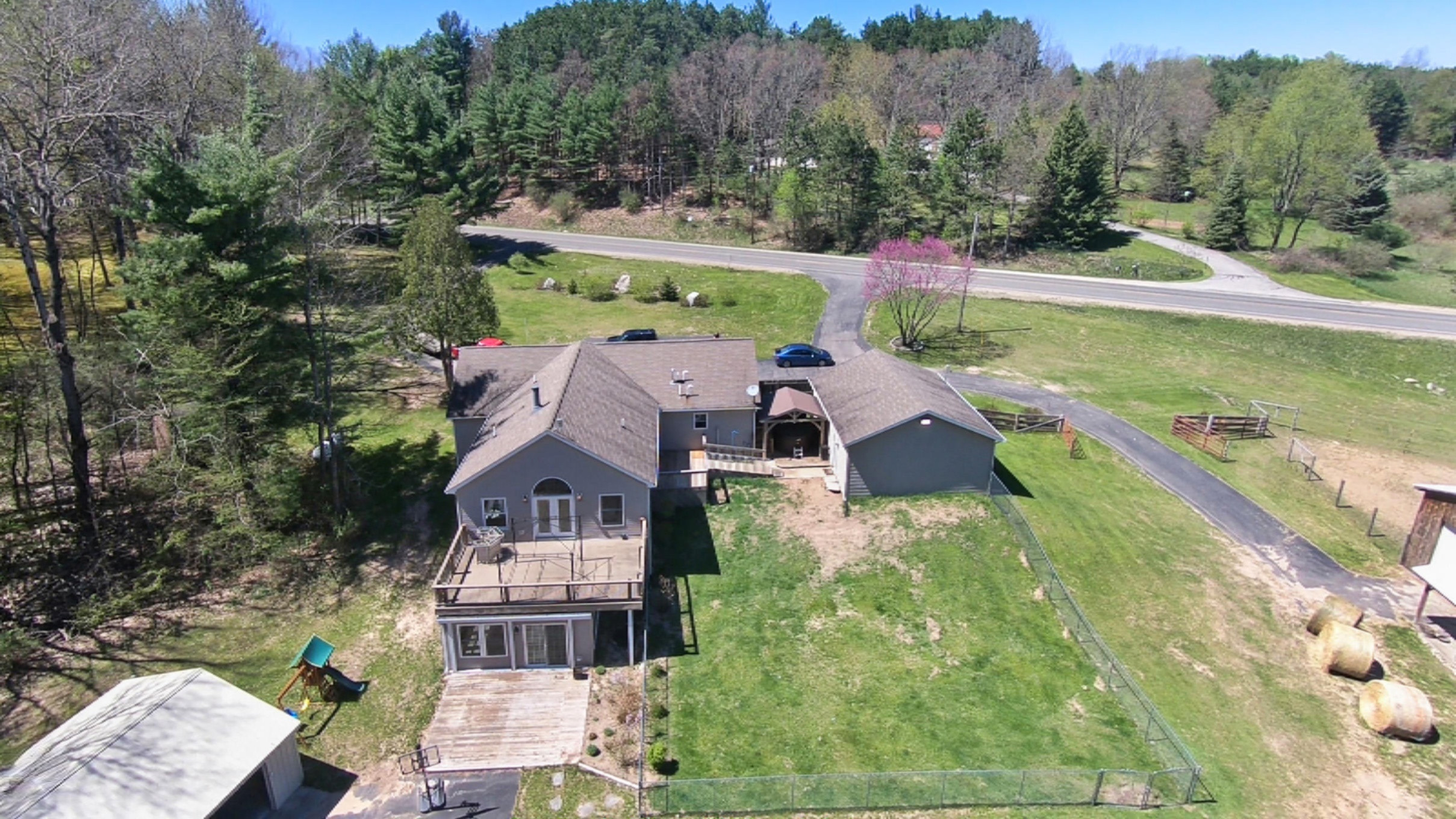 15461 16 Mile Road Rodney, MI 49342 - Photo 6 of 53 GH013140.00_00_15_59.Still005