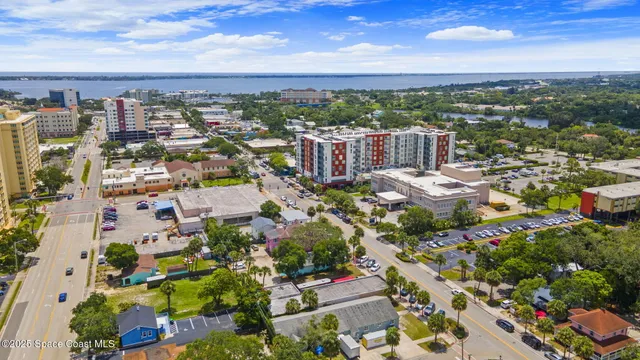 $875,000 | 604 East New Haven Avenue, Melbourne, FL 32901