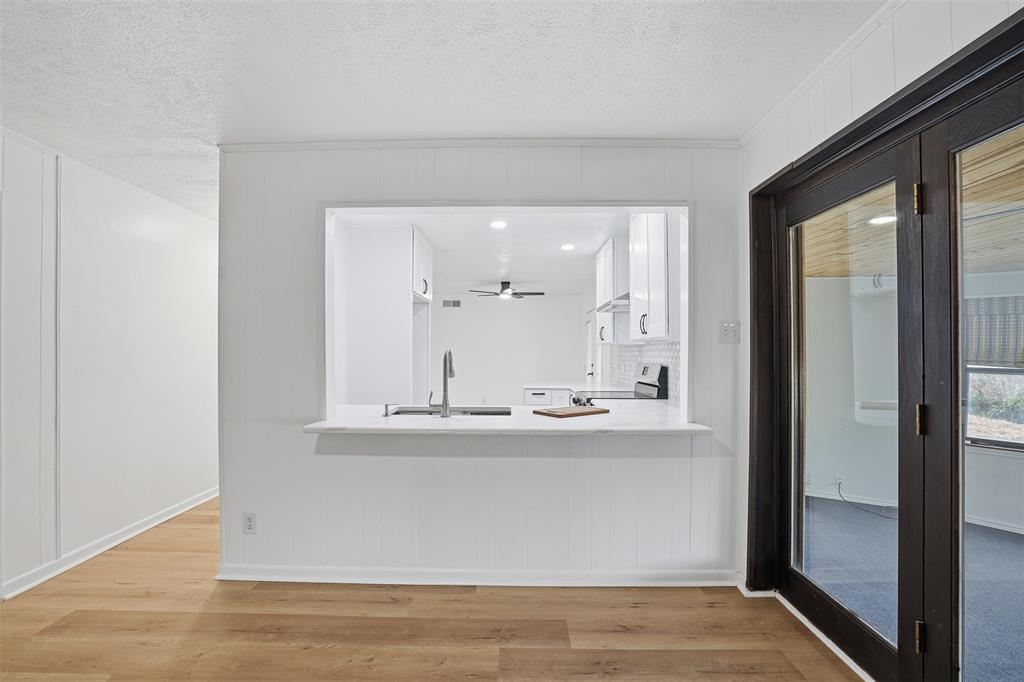 525 West Ridgewood Drive Garland, TX 75041 - Photo 12 of 39