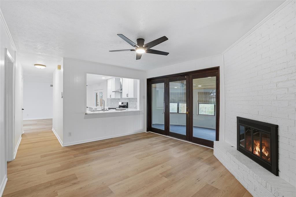 525 West Ridgewood Drive Garland, TX 75041 - Photo 13 of 39