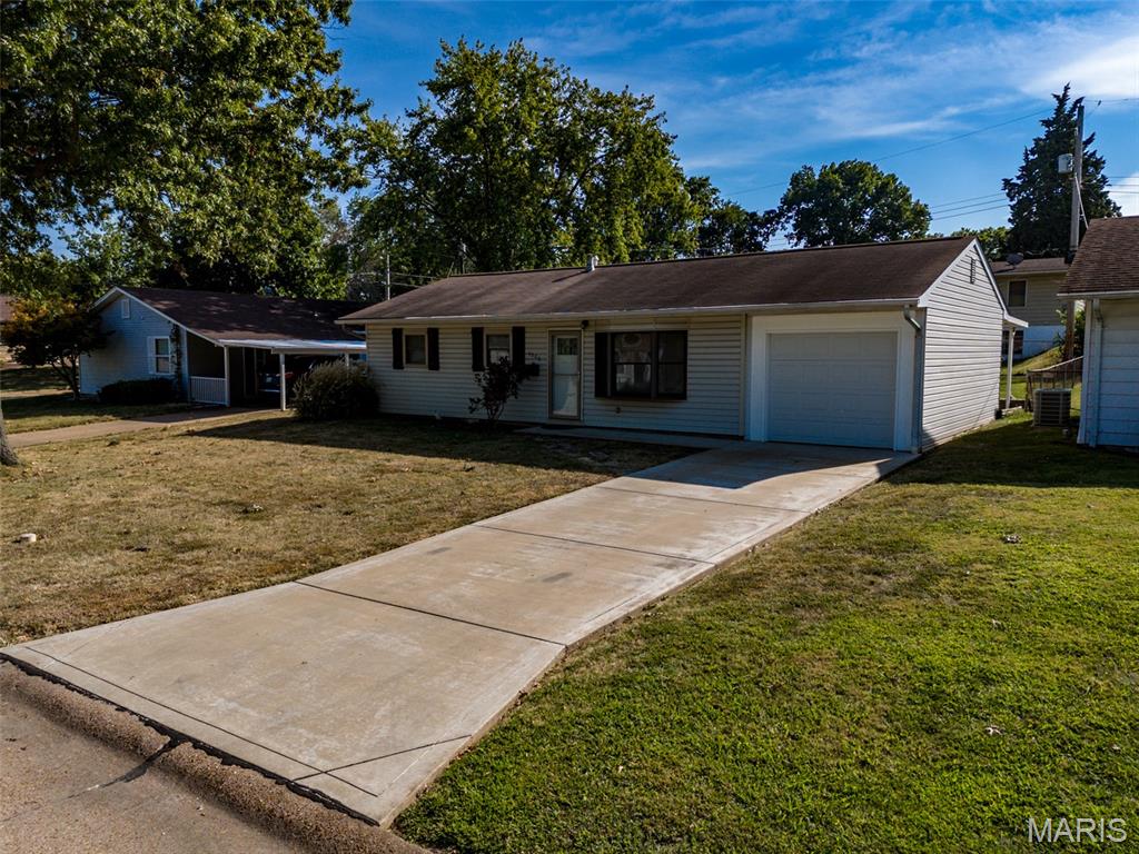 4606 Heege Road St. Louis, MO 63123 - Photo 1 of 5 Gallery Image 1