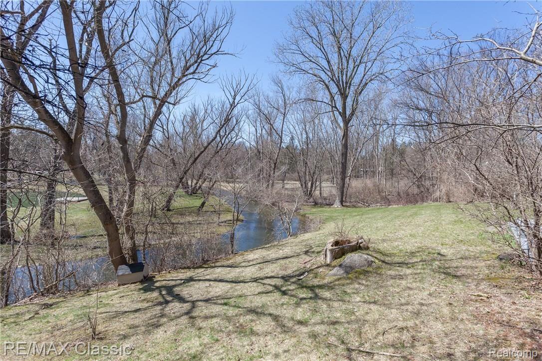 3966 Orion Road Oakland, MI 48363 - Photo 36 of 57 IMG_2657.jpg