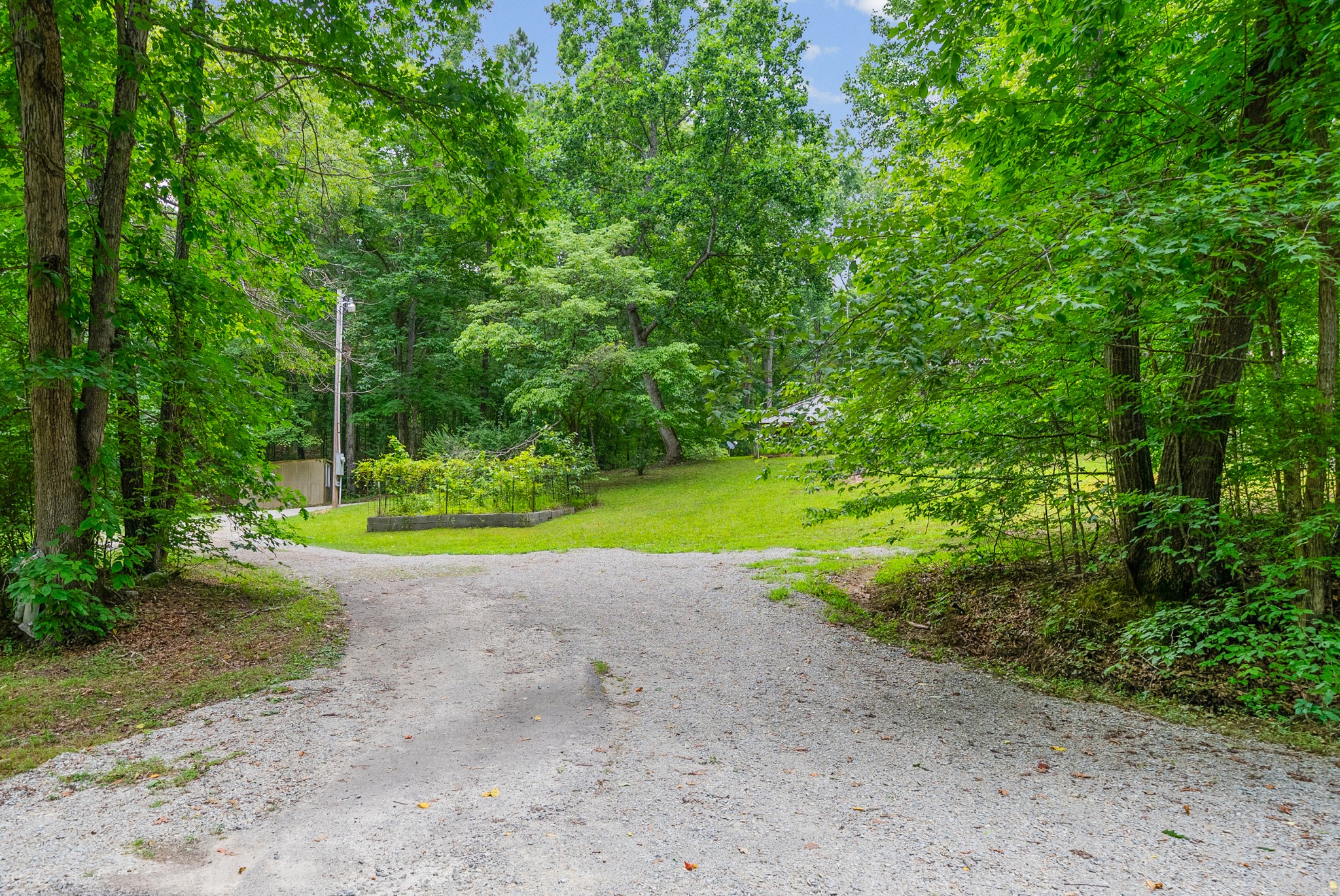 1266 Darbytown Road Hohenwald, TN 38462 - Photo 2 of 44