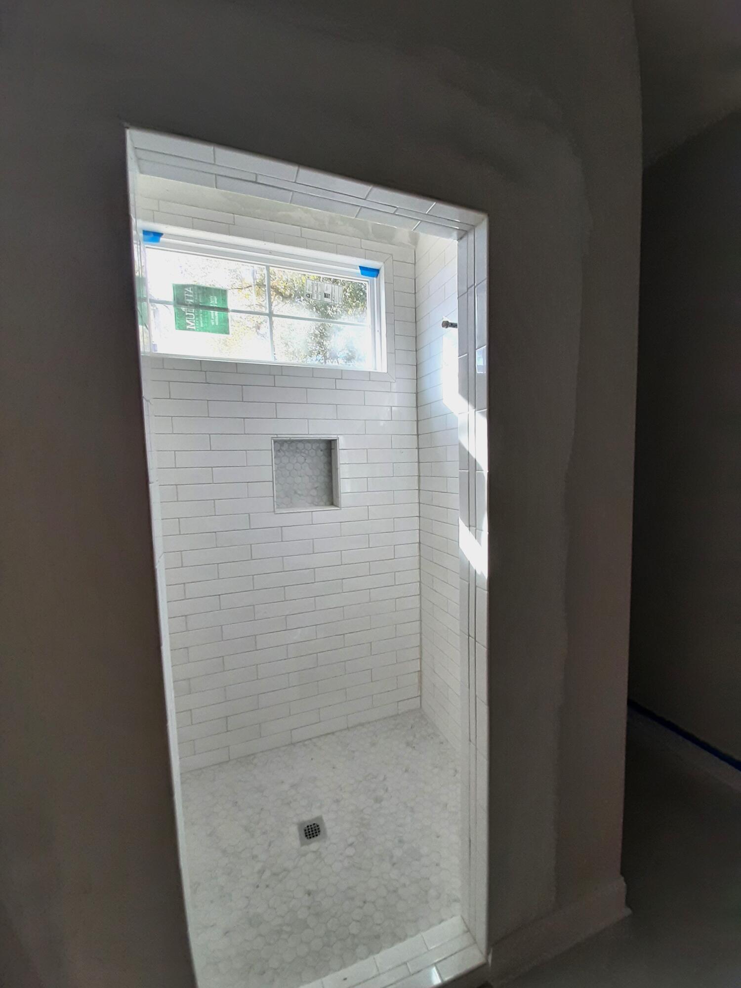1796 Gordon Road Summerton, SC 29148 - Photo 15 of 29 Primary Bath Shower