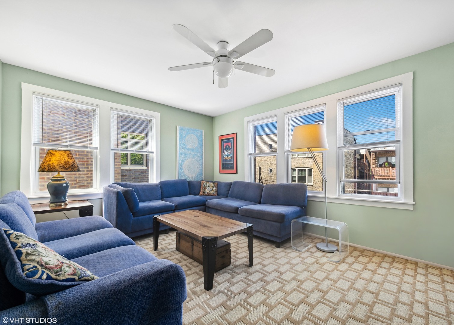 4506 North Beacon Street, Unit 3 Chicago, IL 60640 - Photo 19 of 23 a living room with furniture and a window
