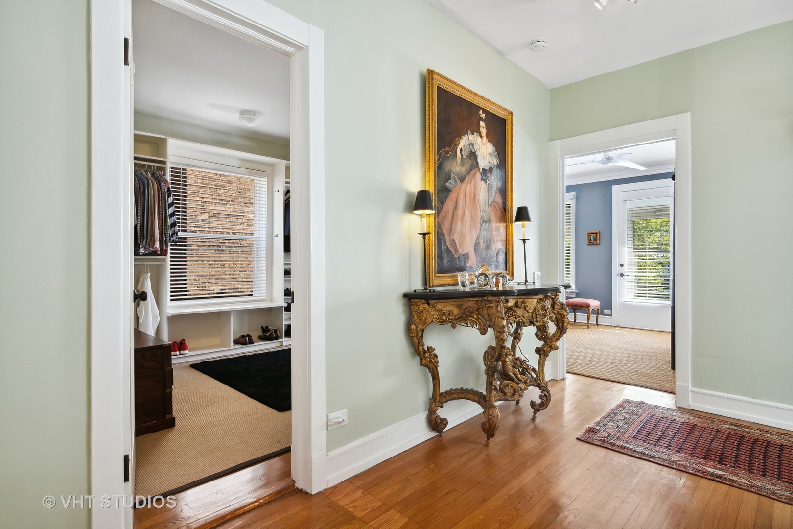 4506 North Beacon Street, Unit 3 Chicago, IL 60640 - Photo 5 of 23 a view of a living room and dining room