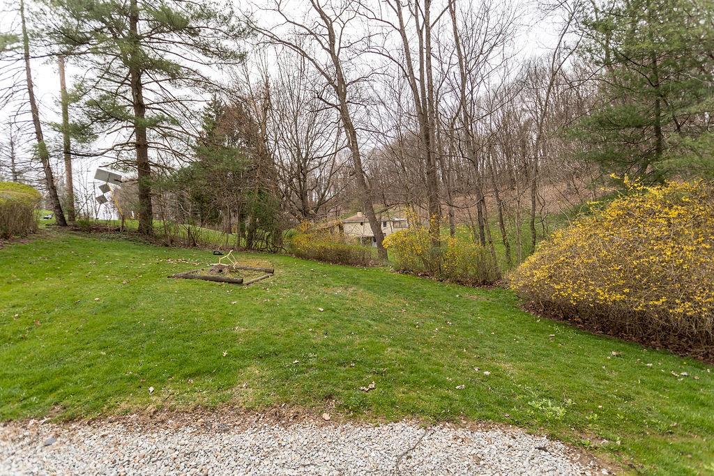 569 Upper Middletown Road Smock, PA 15480 - Photo 7 of 23