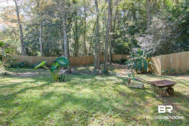 340 Ridgewood Drive Daphne, AL 36526 - Photo 35 of 35 Backyard view