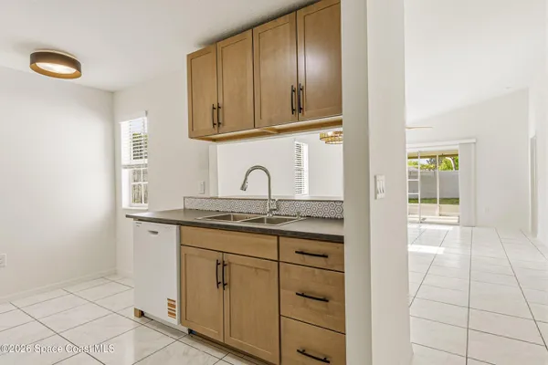 $1,950 | 972 South Fork Circle, Melbourne, FL 32901