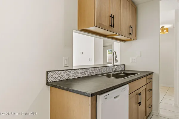 $1,950 | 972 South Fork Circle, Melbourne, FL 32901