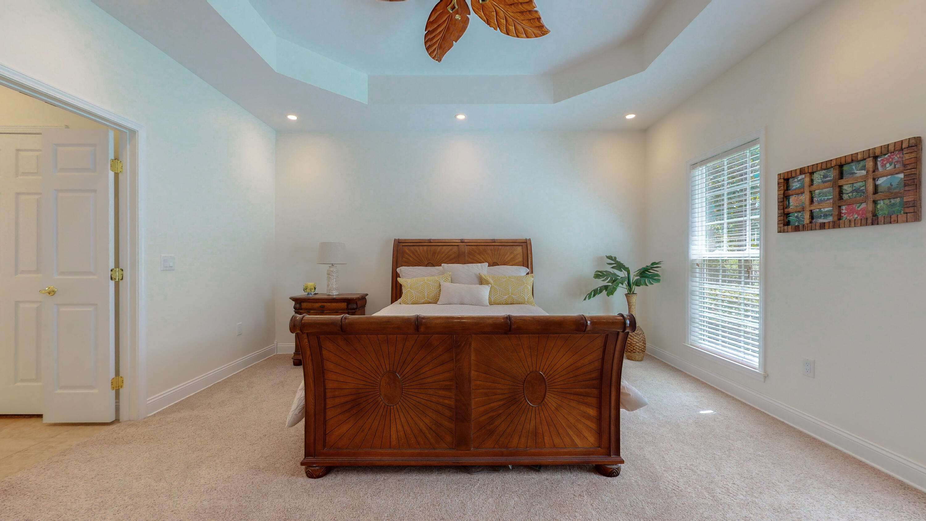 83 Launch Road DeFuniak Springs, FL 32433 - Photo 24 of 62 a living room with furniture and a window