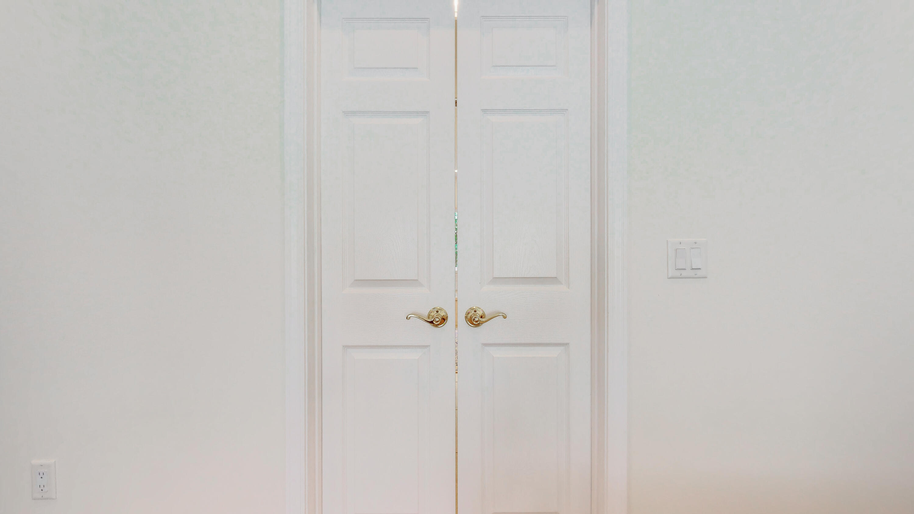 83 Launch Road DeFuniak Springs, FL 32433 - Photo 26 of 62 close view of a closet