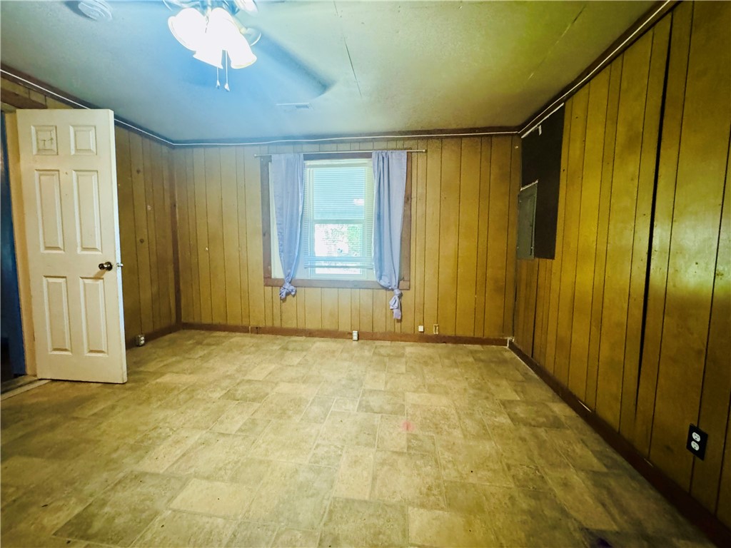 717 Rice Street Calhoun Falls, SC 29628 - Photo 16 of 29 BEDROOM 2