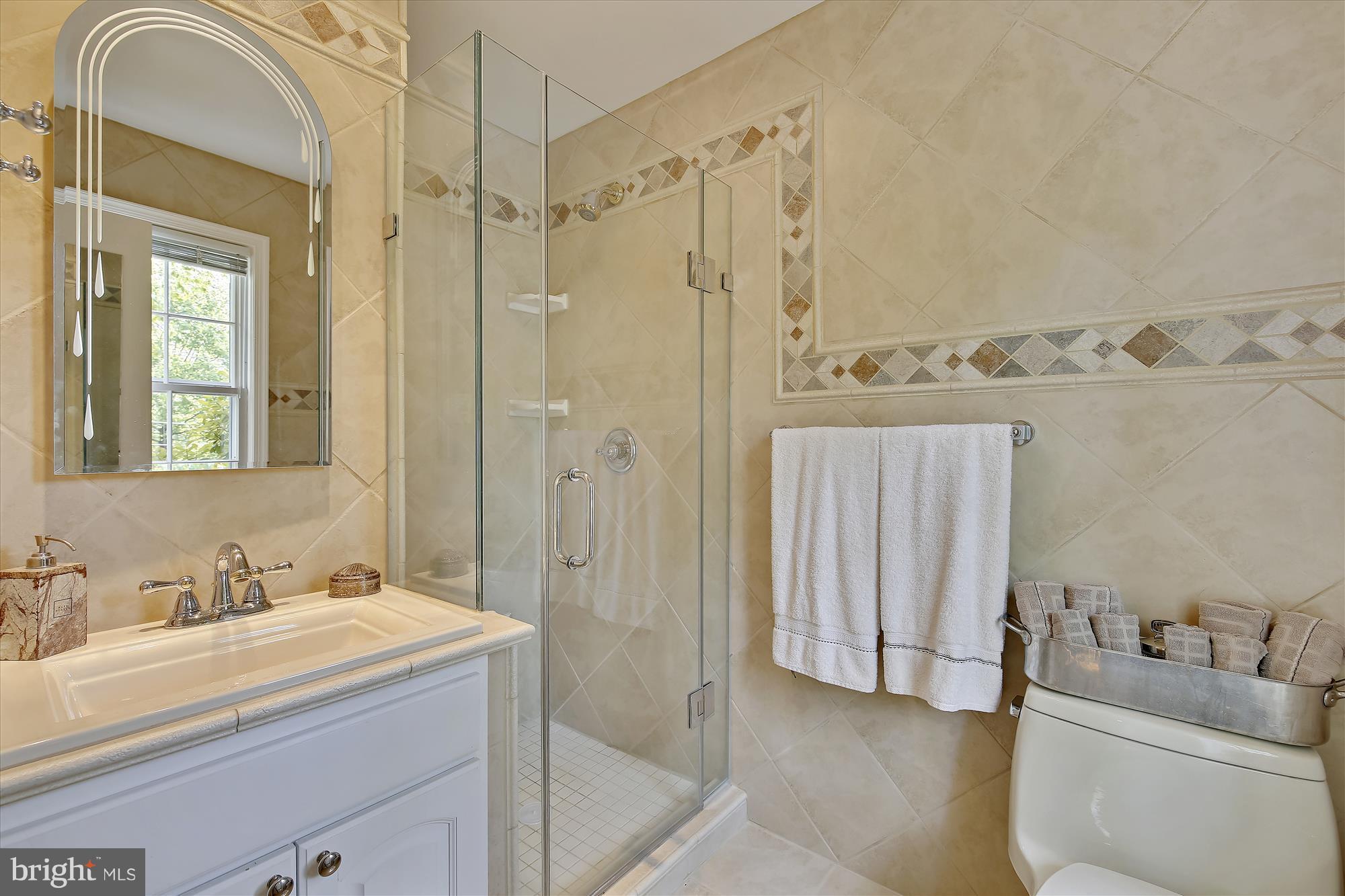 12913 Two Farm Drive Silver Spring, MD 20904 - Photo 19 of 28 Very Stylish Bath