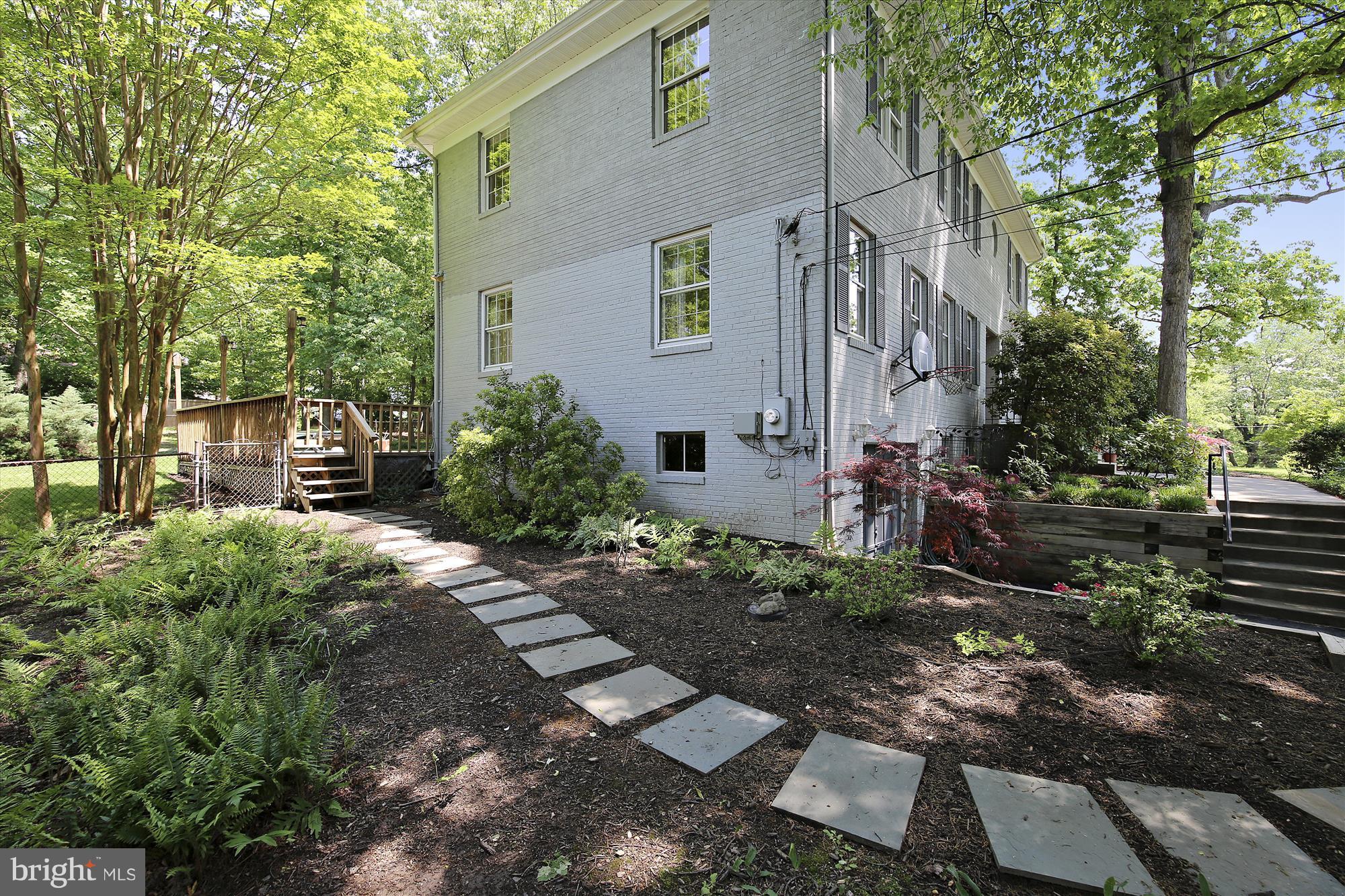 12913 Two Farm Drive Silver Spring, MD 20904 - Photo 28 of 28 Lush Landscaping