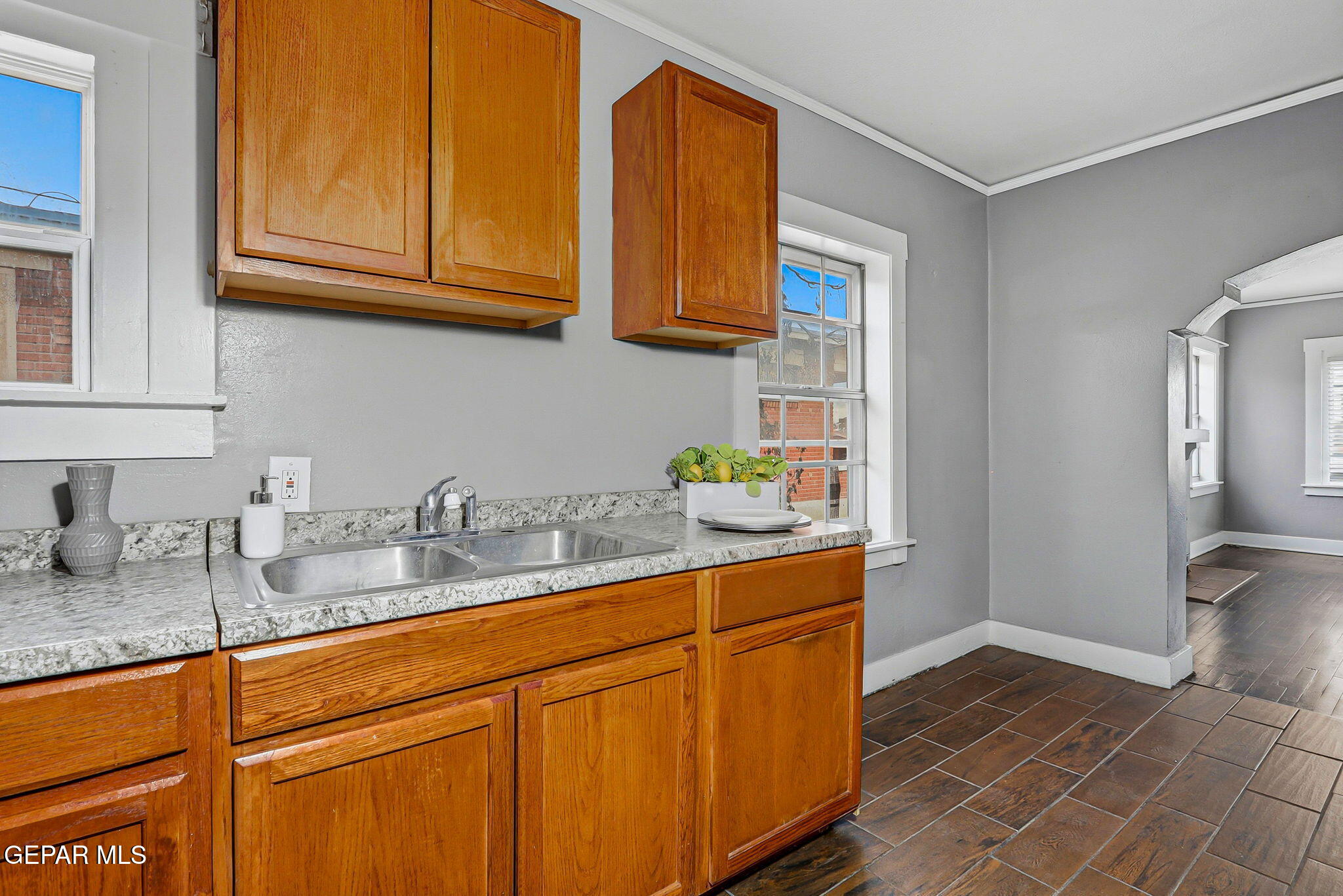 1955 Happer Street El Paso, TX 79903 - Photo 18 of 50 19-web-or-mls-IMG_1871_1