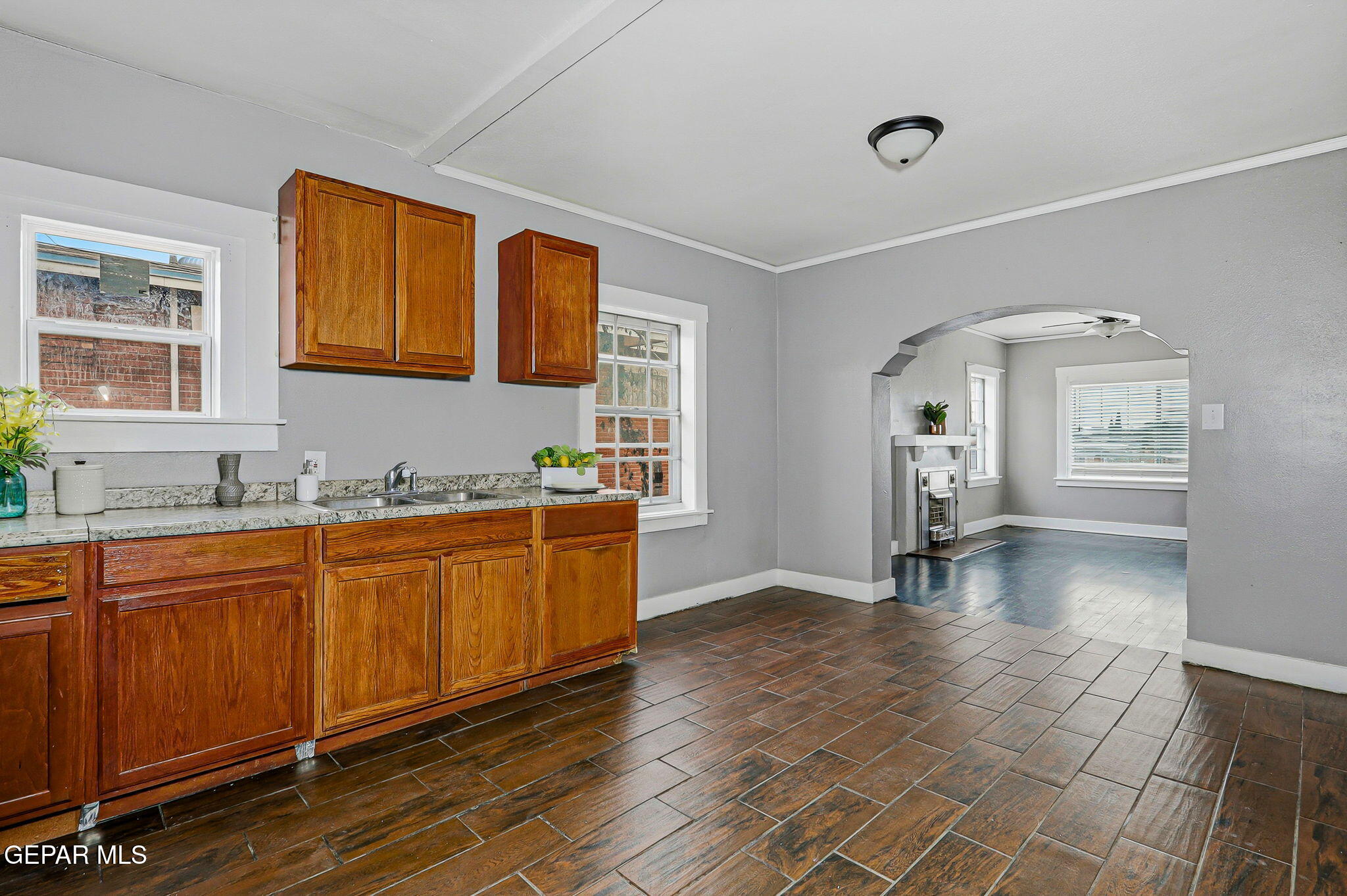 1955 Happer Street El Paso, TX 79903 - Photo 19 of 50 20-web-or-mls-IMG_1878_1