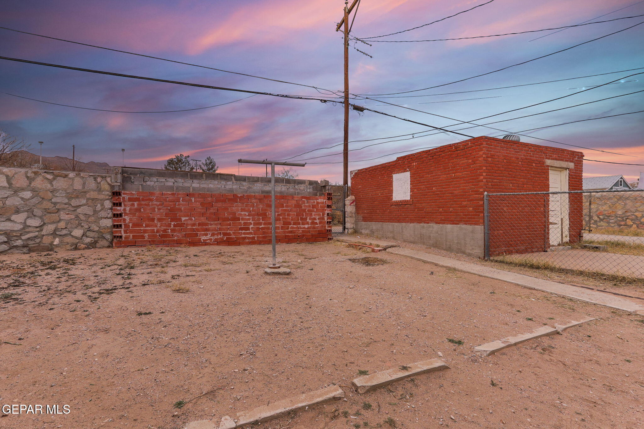 1955 Happer Street El Paso, TX 79903 - Photo 49 of 50 40-web-or-mls-IMG_1988-Edit