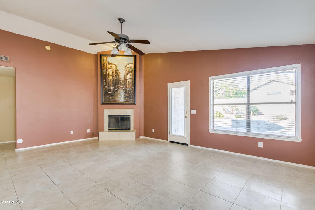 4610 East Swilling Road Phoenix, AZ 85050 - Photo 3 of 48 Listing_414636_Photo_3
