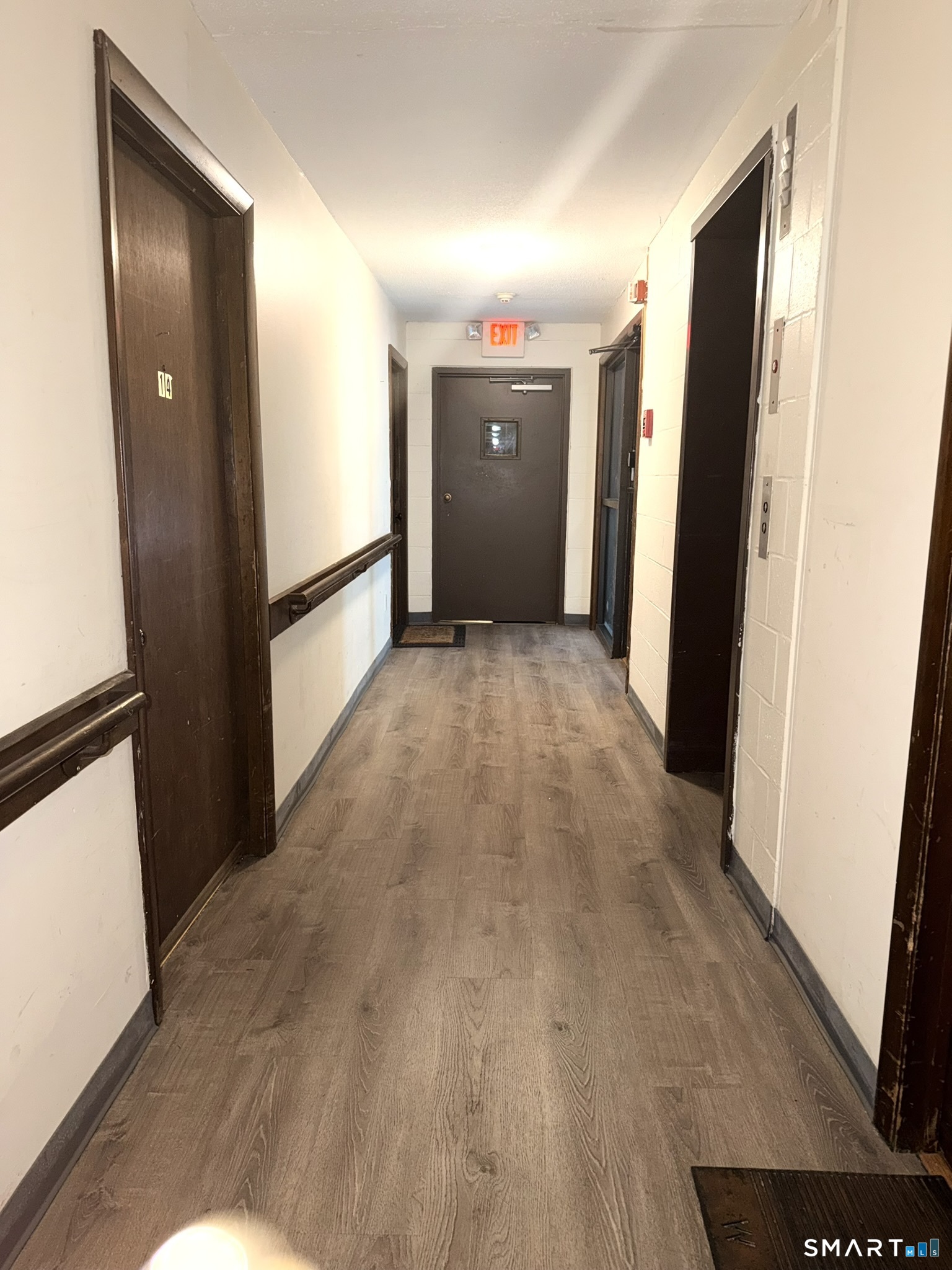 45 Stevens Street, Unit 1D Bridgeport, CT 06606 - Photo 10 of 12 Hallway