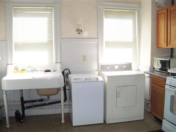 71-73 Holly Street Springfield, MA 01151 - Photo 15 of 17 Gallery Image 15