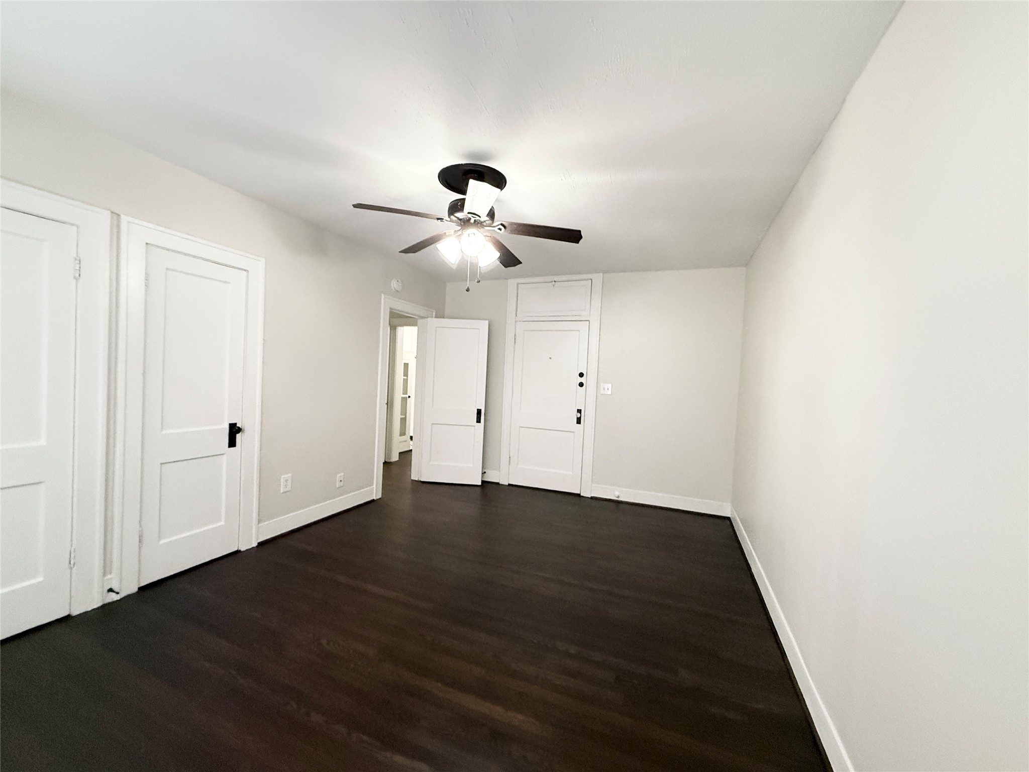 1136 Berthea Street, Unit 11 Houston, TX 77006 - Photo 4 of 14