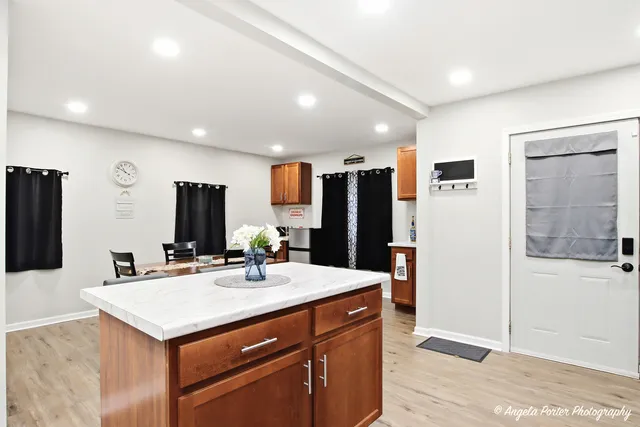 $259,900 | 8915 Pine Avenue, Wonder Lake, IL 60097