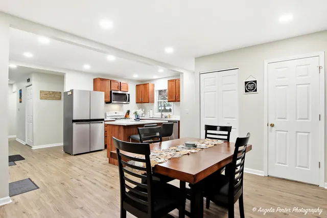 $259,900 | 8915 Pine Avenue, Wonder Lake, IL 60097