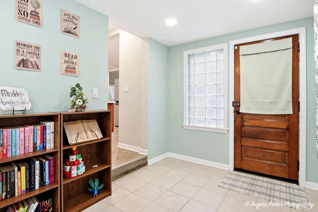 $259,900 | 8915 Pine Avenue, Wonder Lake, IL 60097