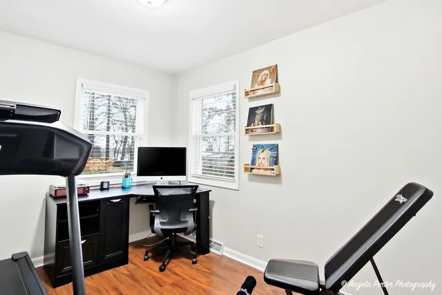 $259,900 | 8915 Pine Avenue, Wonder Lake, IL 60097