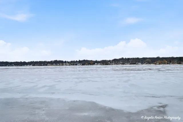 $259,900 | 8915 Pine Avenue, Wonder Lake, IL 60097