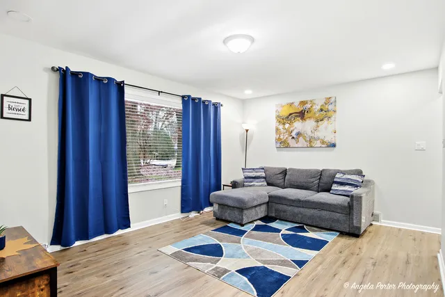 $259,900 | 8915 Pine Avenue, Wonder Lake, IL 60097