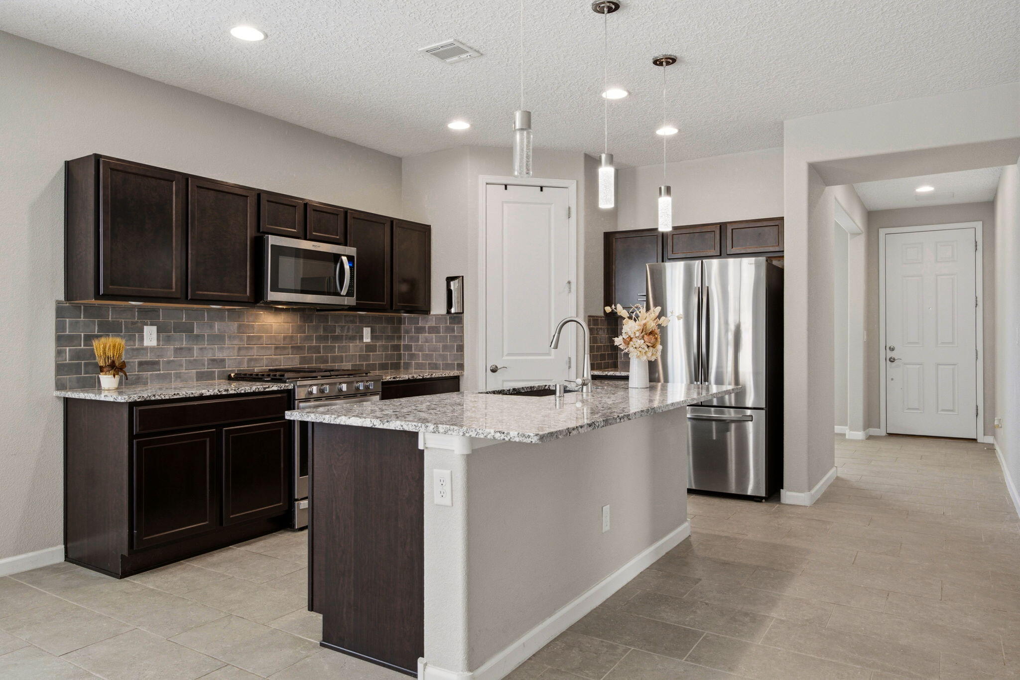 3106 Allyson Way Northeast Rio Rancho, NM 87144 - Photo 9 of 42 Gallery Image 9