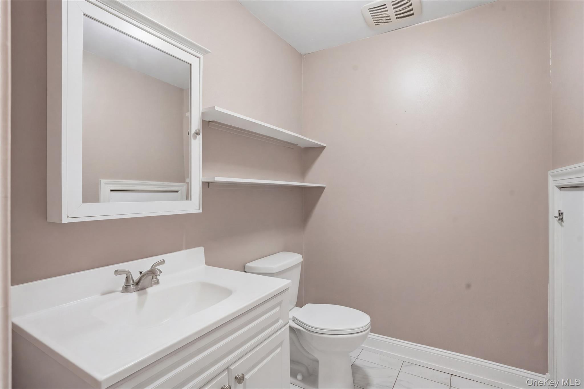 106 Newport Bridge Road, Unit 1 Warwick, NY 10990 - Photo 5 of 6