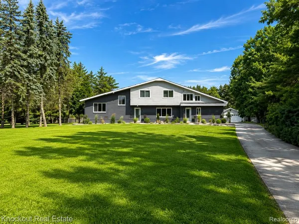 $675,000 | 9239 Lange Road, Birch Run, MI 48415