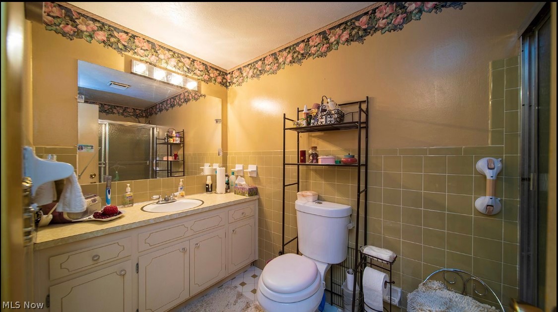 4595 Anderson Road Cleveland, OH 44121 - Photo 24 of 35