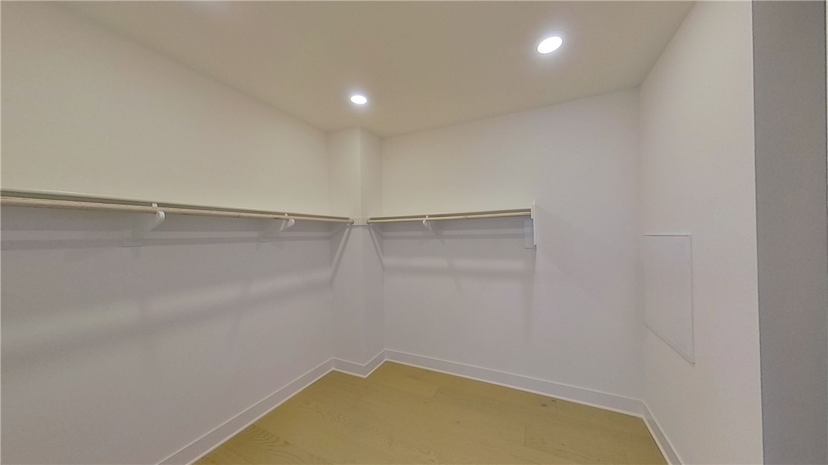 106 Yugen Irvine, CA 92618 - Photo 21 of 28 a view of small space