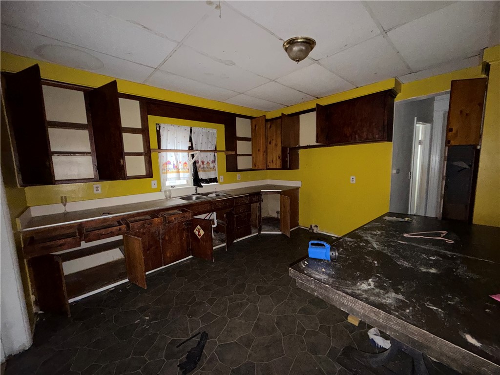 393 Grand Avenue Rochester, NY 14609 - Photo 7 of 17