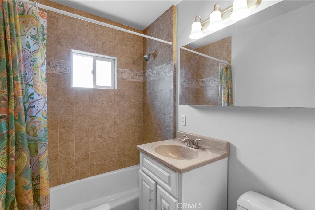 19000 Strathern Street Reseda, CA 91335 - Photo 25 of 42