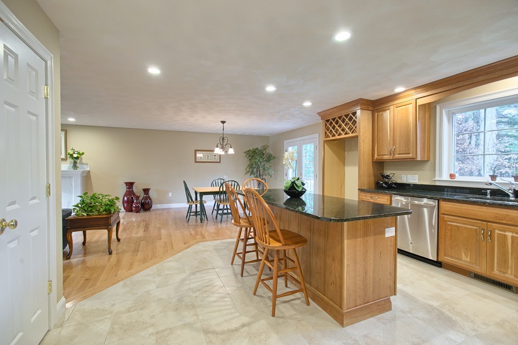 34 Concord Road Westford, MA 01886 - Photo 13 of 30 Gallery Image 13