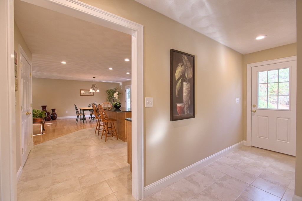 34 Concord Road Westford, MA 01886 - Photo 16 of 30 Gallery Image 16