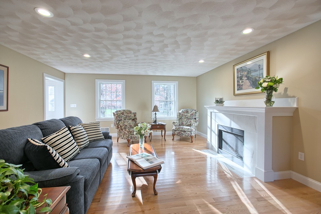 34 Concord Road Westford, MA 01886 - Photo 8 of 30 Gallery Image 8