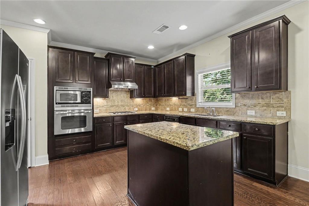550 Nichols View Way Suwanee, GA 30024 - Photo 18 of 51