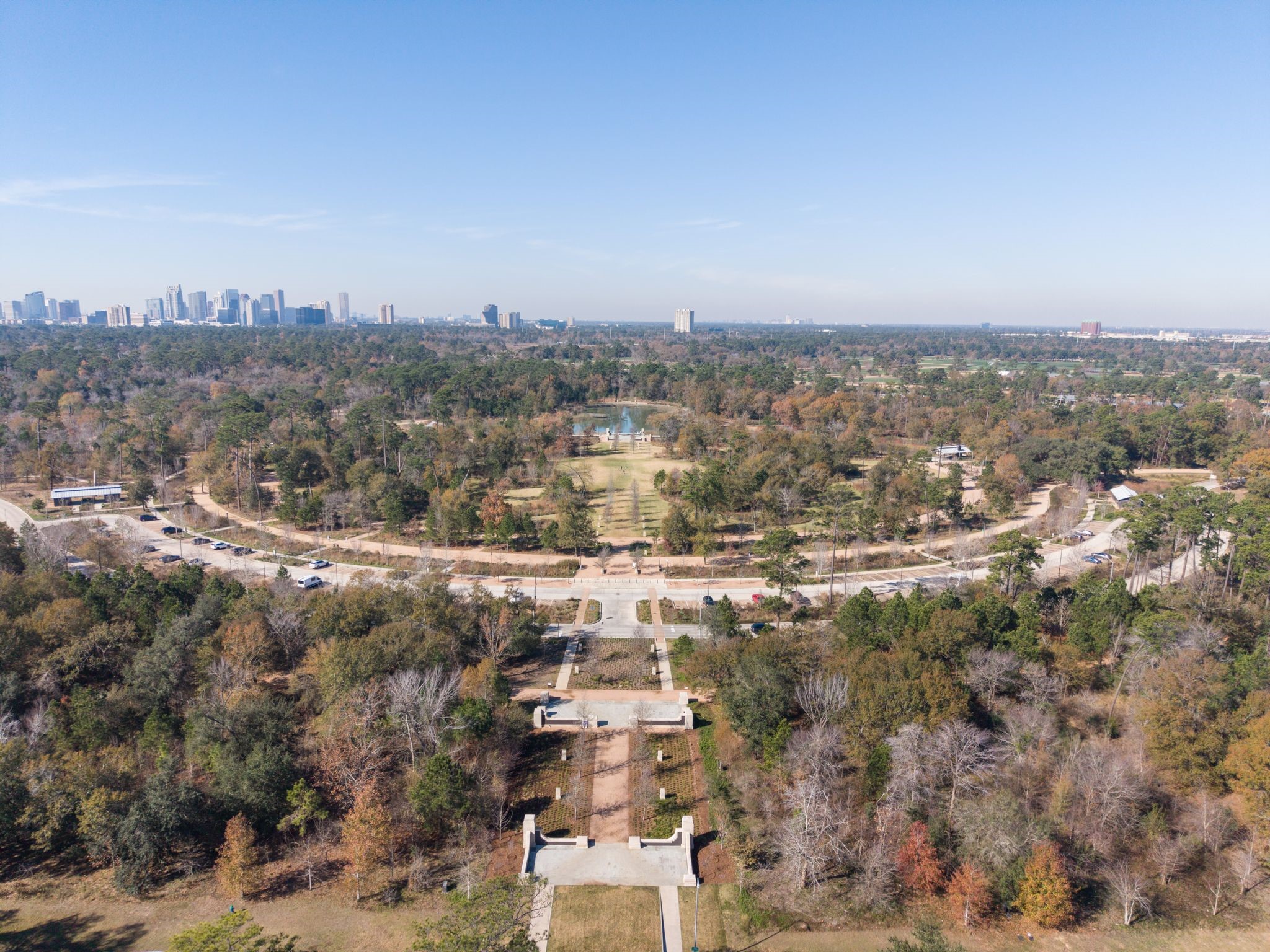 5911 Rose Street Houston, TX 77007 - Photo 30 of 40 Stunning aerial views of Memorial Park, golf course, and surrounding green space—just minutes away.