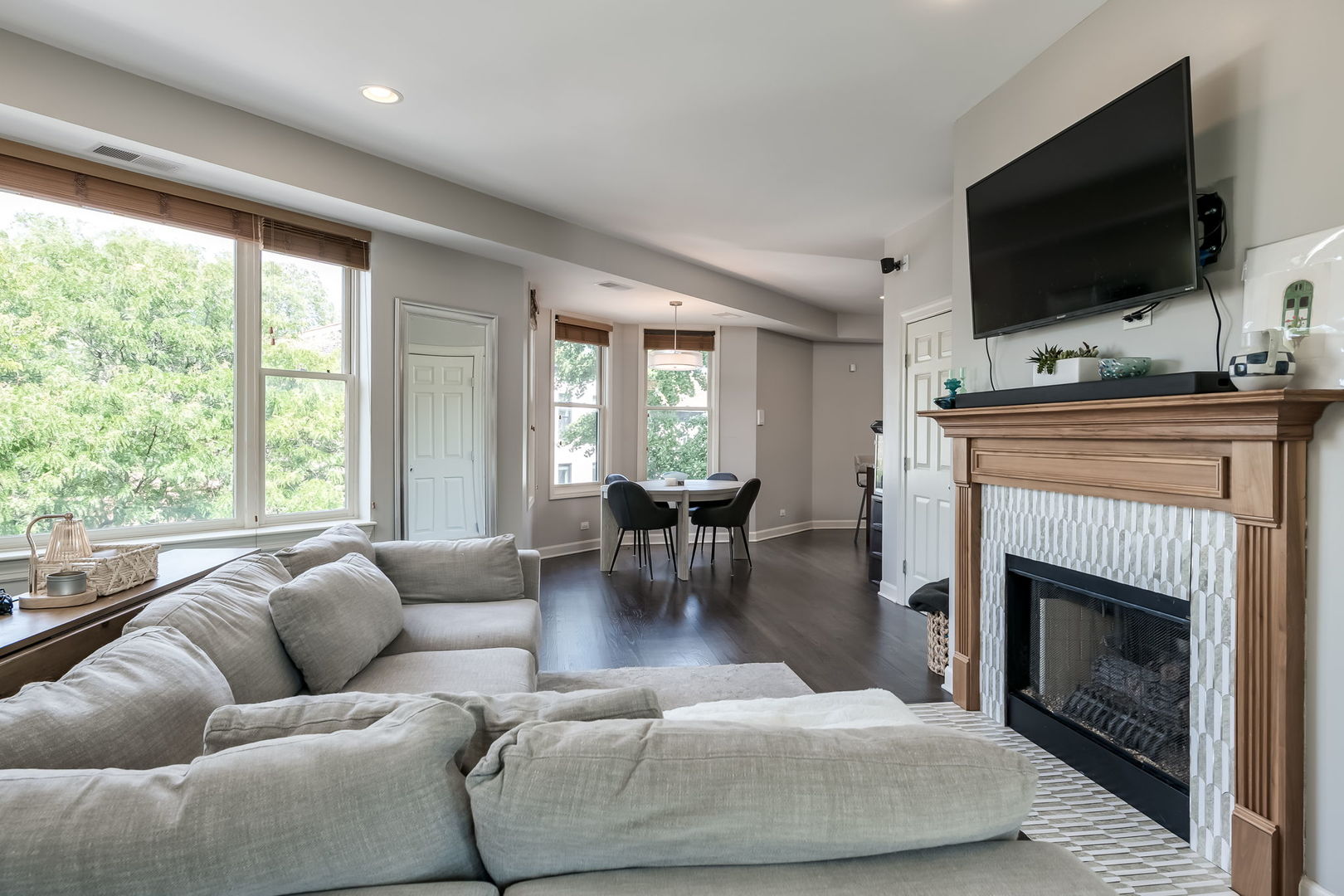 845 West Altgeld Street, Unit 3A Chicago, IL 60614 - Photo 12 of 24