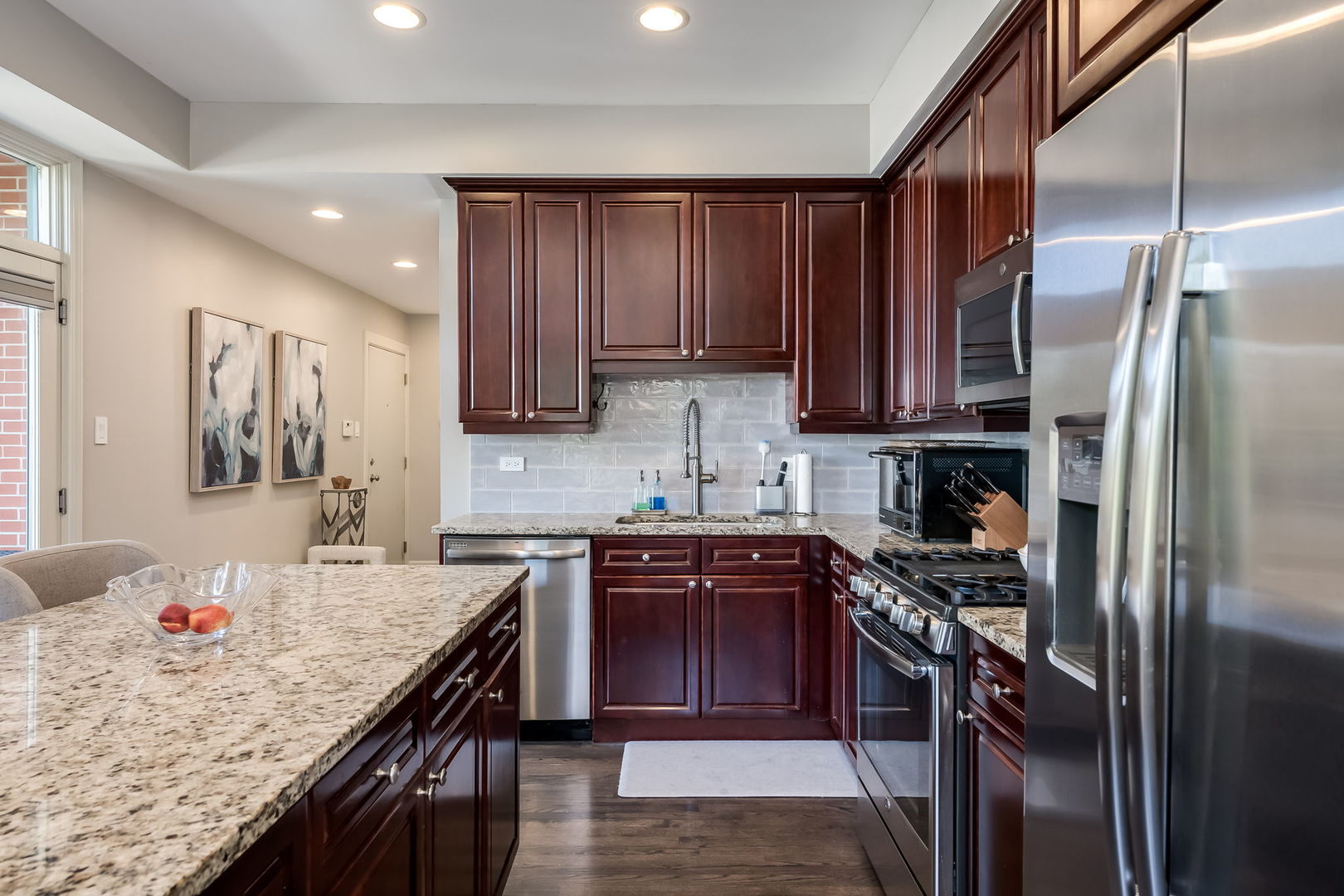 845 West Altgeld Street, Unit 3A Chicago, IL 60614 - Photo 8 of 24