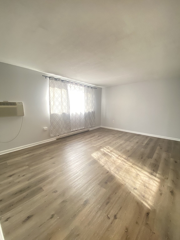 11 Weld Street, Unit 14 Framingham, MA 01702 - Photo 3 of 21