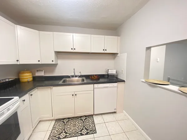 $289,800 | 11 Weld Street, Unit 14, Framingham, MA 01702